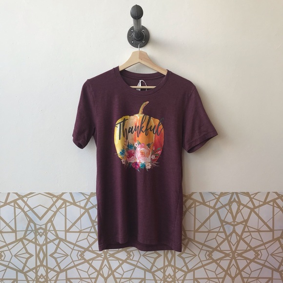 Thankful 🍂 Graphic Tee - Picture 2 of 3